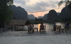 Trang An River View Homestay